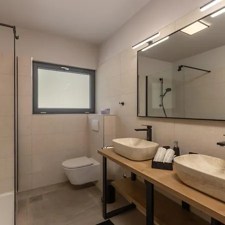 Apartament House Argeo *
